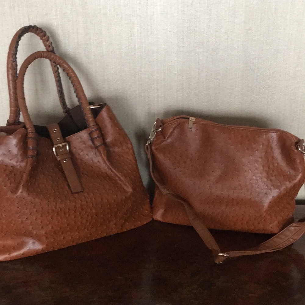 Handbags - Picture 4 of 5